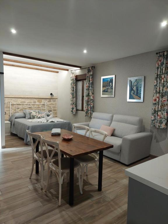 Apartamentos Turísticos El AOVE - Luxe Studio