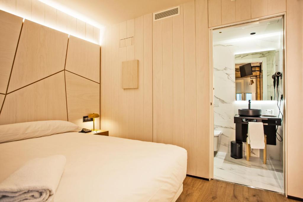 Hotel Plaza Obradoiro by Bossh! Hotels - 12