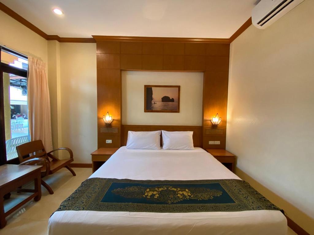 
Double Room with Pool View
