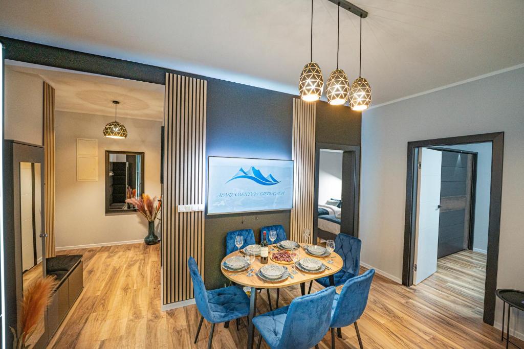 Posedenie v ubytovaní Apartament w Cieplicach Double Relax