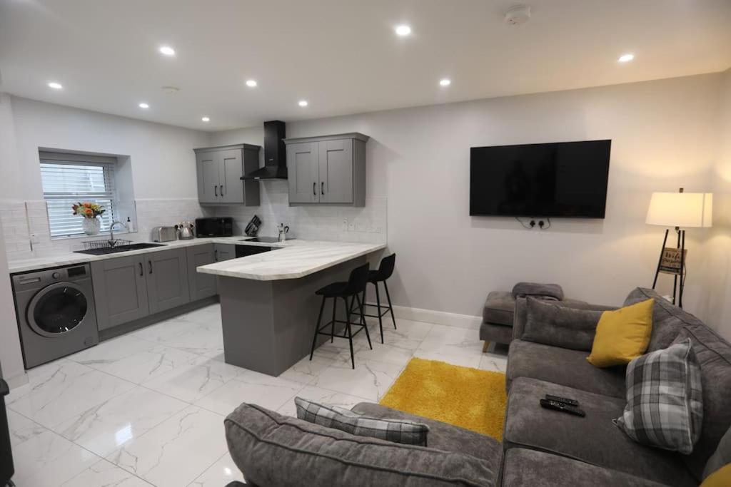 Townhouse in Derry City Centre, Derry Londonderry (updated prices 2024)