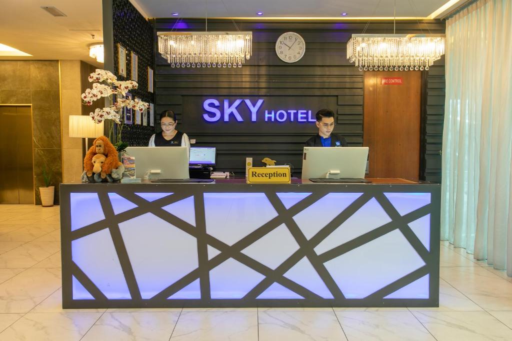 Hosté ubytování Sky Hotel