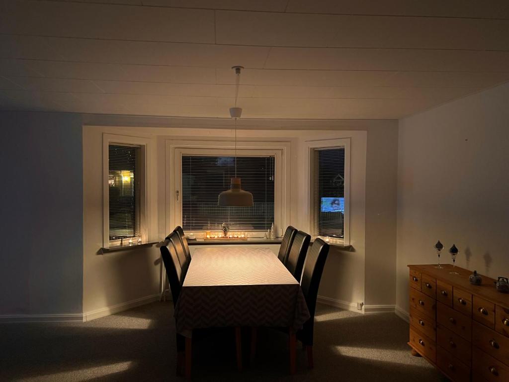 Fotografie z fotogalerie ubytování Hyggeligt byhus v destinaci Harboør