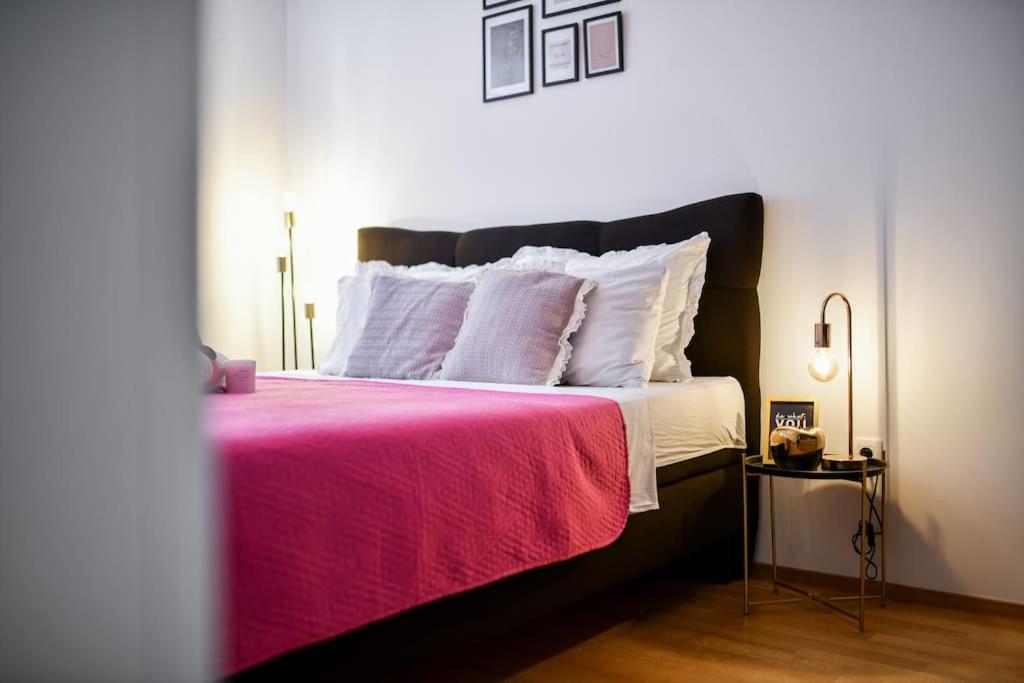 Posteľ alebo postele v izbe v ubytovaní Lea Boutique Apartment
