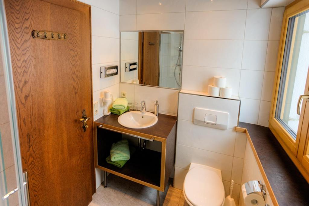 A bathroom at Haus Bickel