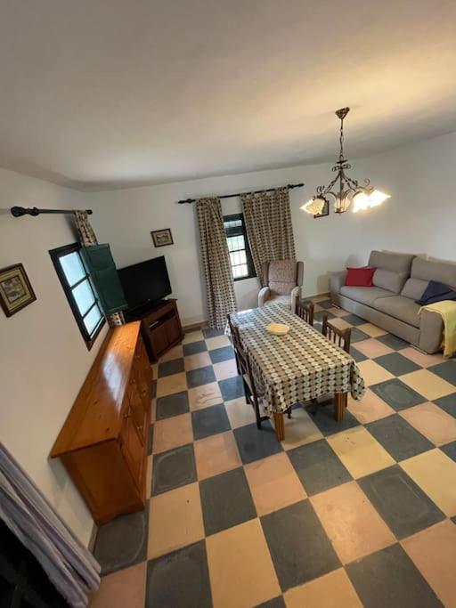 Posedenie v ubytovaní Villa María, casa rural en Cazalla de la Sierra.