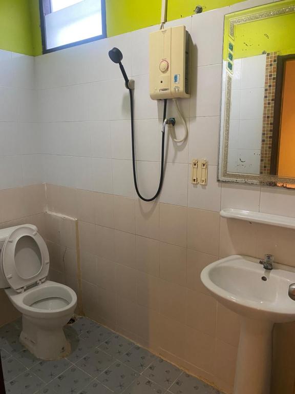 Koupelna v ubytování Pak Klong Room for rent