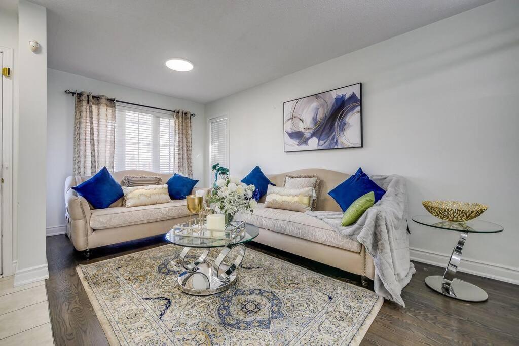 Ferienwohnung 4 Bedroom House in Mississauga (Kanada Mississauga