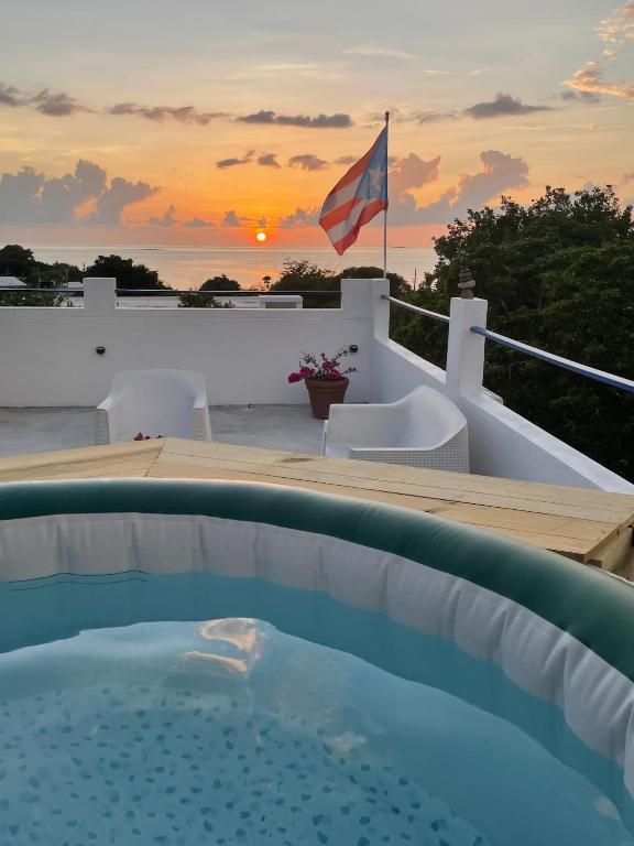 Bazén v ubytování Palmeras Beach Apartments - Playa Santa nebo v jeho okolí