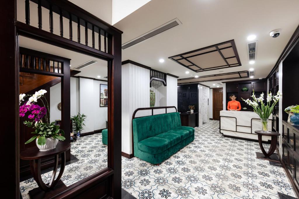 Posezení v ubytování Hanoi Golden Lotus Aman Hotel
