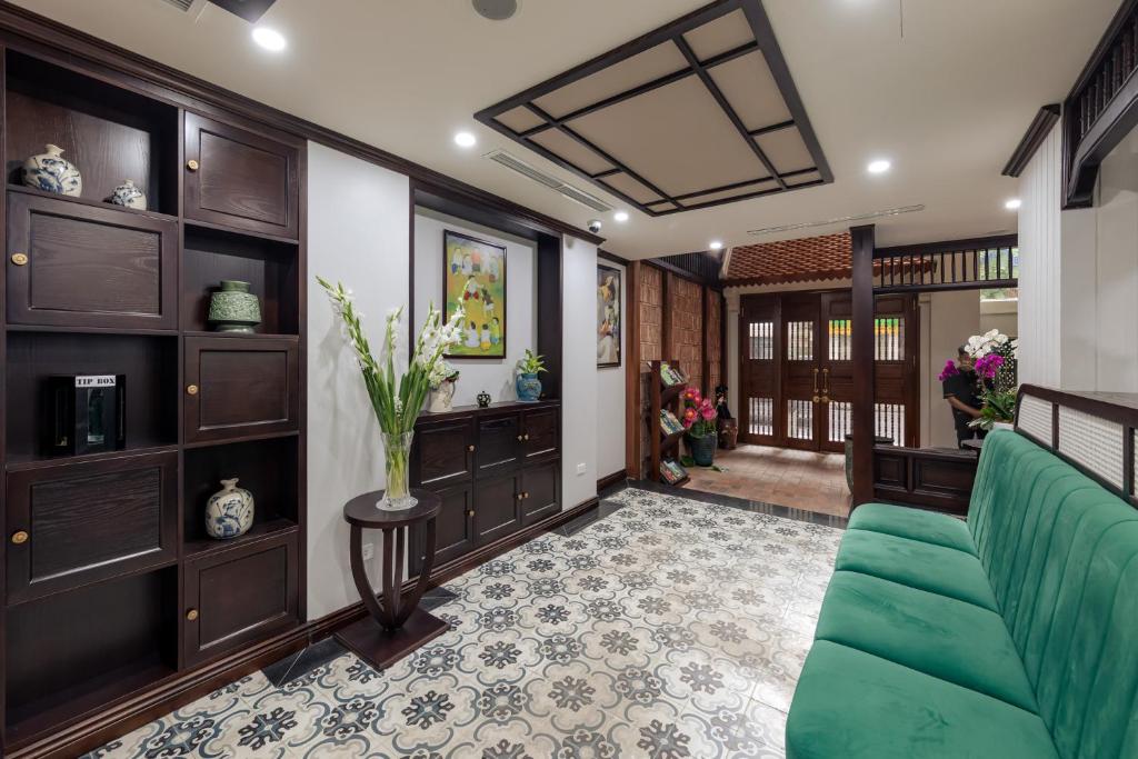 Posezení v ubytování Hanoi Golden Lotus Aman Hotel