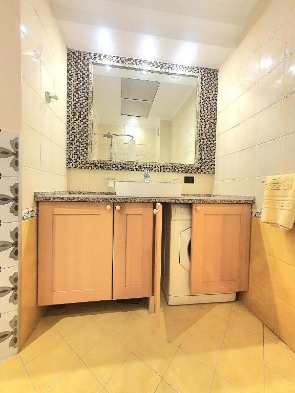 Aparttastic - Apartment by Ujza - Image 8