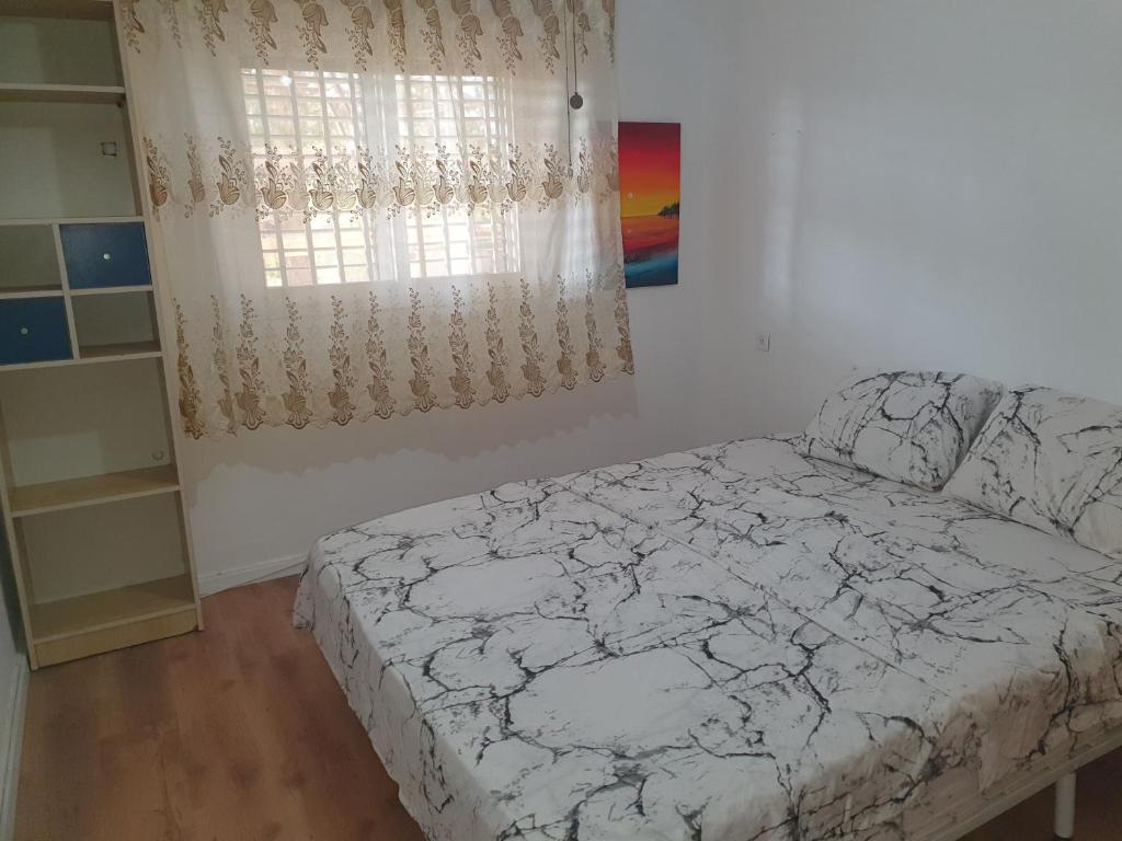 דירת 2 חדרים ברחוב חסם - Housity