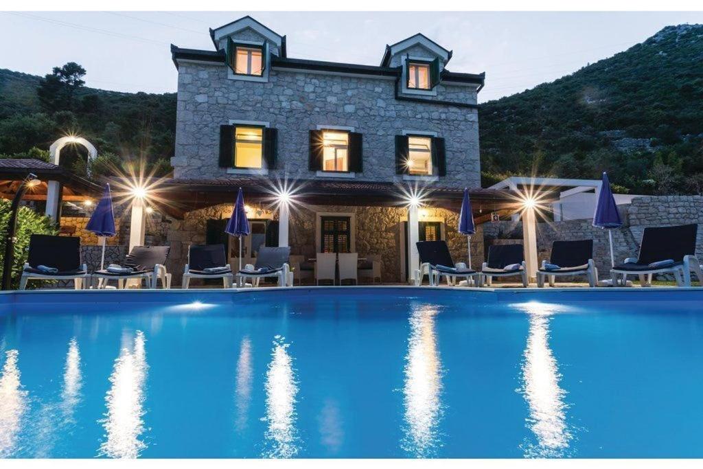 Villa Heart of Stone - Villa