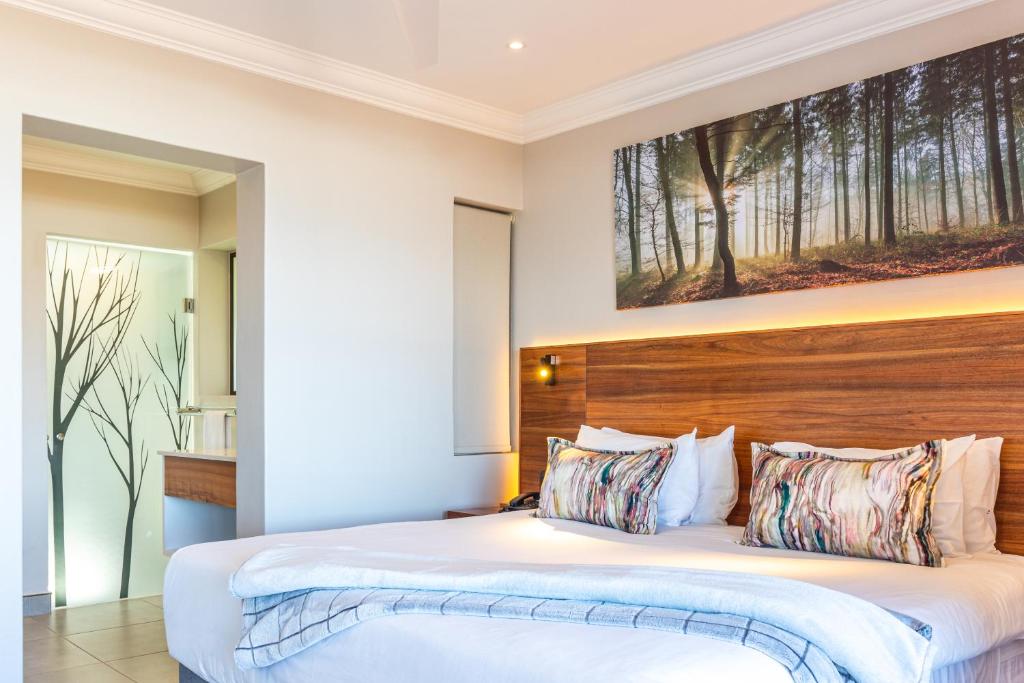Luxury Studio - 180 Degree Ocean Views - No Loadshedding - Image 5