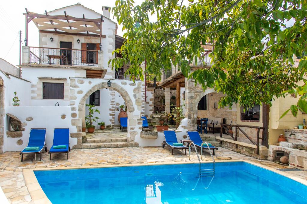 Bazén v ubytování GrapeVine Villa nebo v jeho okolí