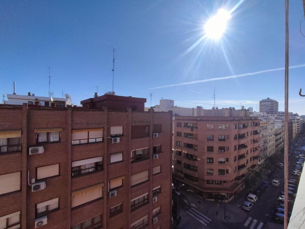Nespecifikovaný výhled na destinaci Madrid nebo výhled na město při pohledu z penzionu