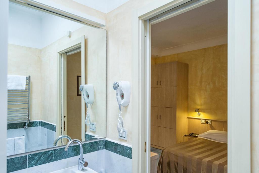Villa Signorini Hotel - Habitación Doble Dependencia