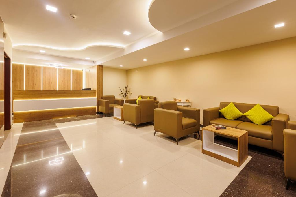 Posezení v ubytování Hotel Comfort Park - Opposite Sri Ramachandra Medical College Porur