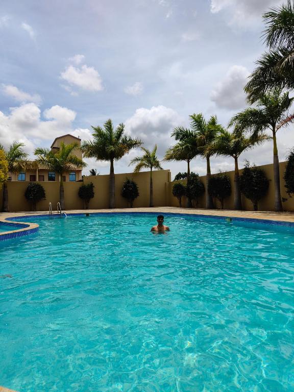 Bazén v ubytování Bandipur Wildlife Resort & Spa, Bandipur nebo v jeho okolí