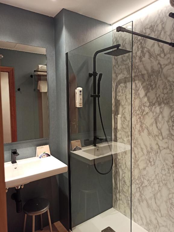 ARVA Spa París - Deluxe Double Or Twin Room With City View