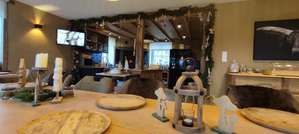 Restaurace v ubytování B&B La Bouverie HF