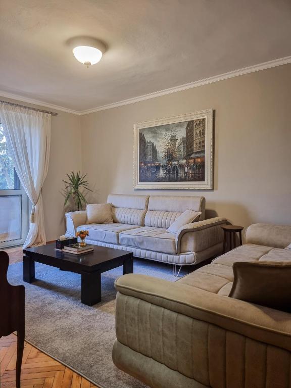 Tirana Center Cozy Apartment - Imazhi 7