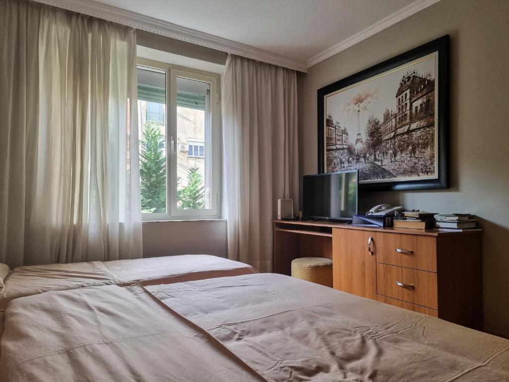 Tirana Center Cozy Apartment - Imazhi 8