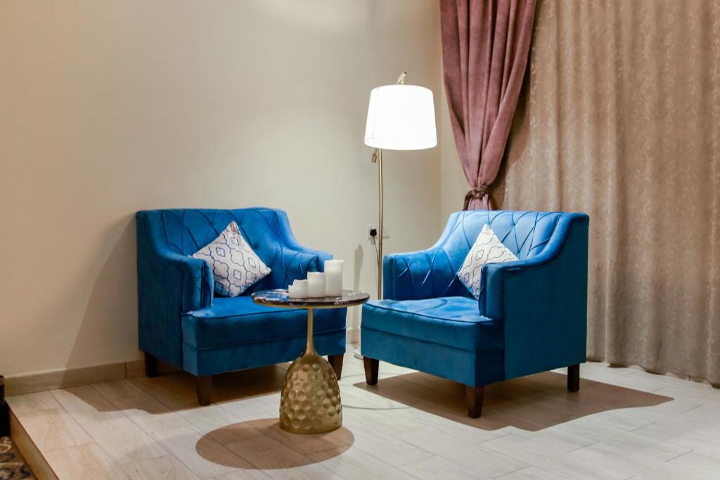 Revon Chalat - Housity