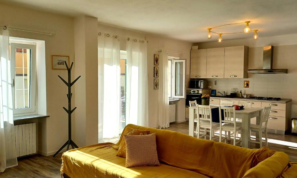 Le Aromatiche, appartamento in cascina con giardino - Haus Mit Zwei Schlafzimmern