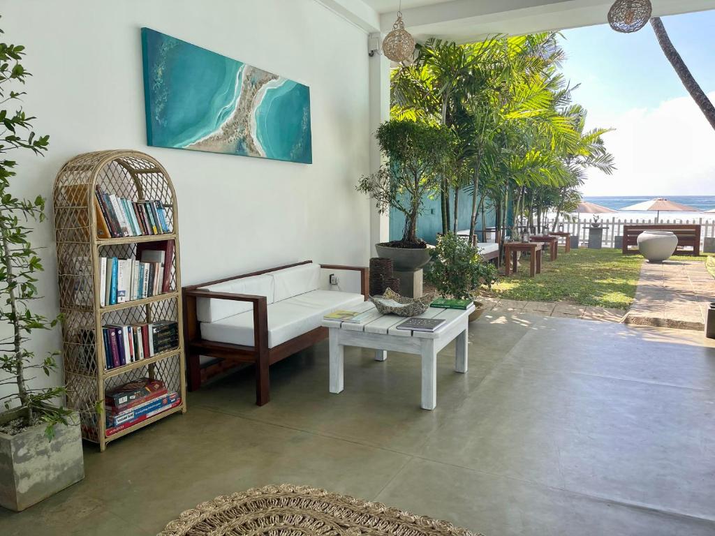 Zahrada ubytování Smeralda Beach Hotel Dikwella