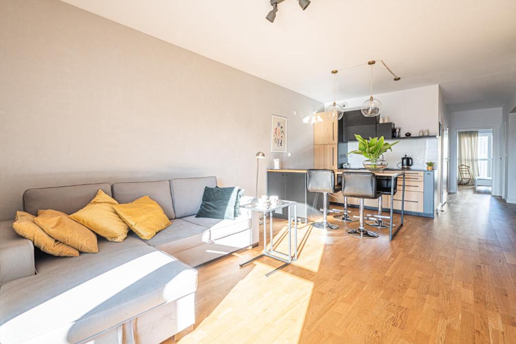 Posedenie v ubytovaní Krucza Apartment ~ Self check-in 24h ~ Parking and Lift