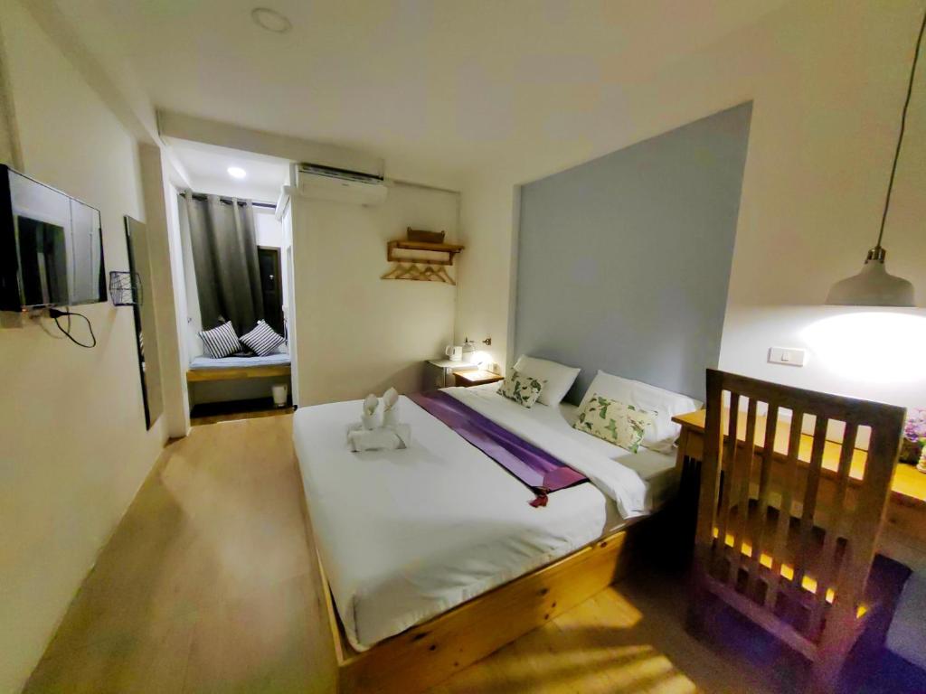 Chiang Mai Gate house - 2