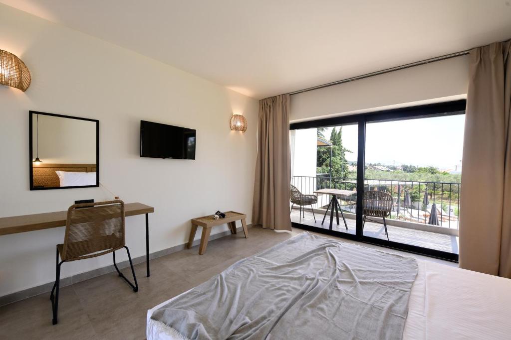 Elies Aesthetic Living - 6