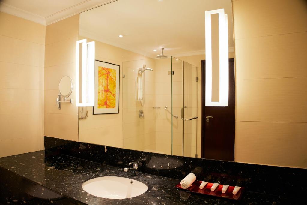 Koupelna v ubytování Mercure Nairobi Upper Hill