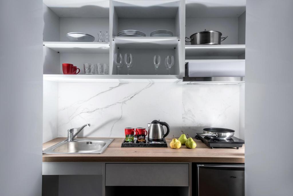 Kipos Boutique Suites - Resim 24