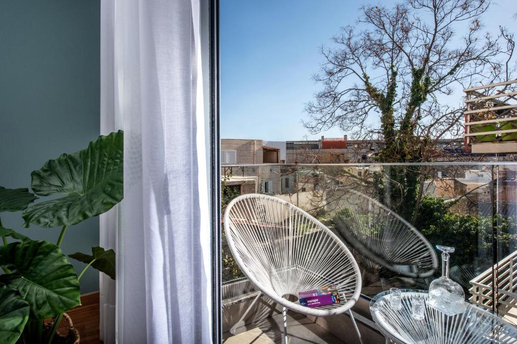 Kipos Boutique Suites - Resim 21