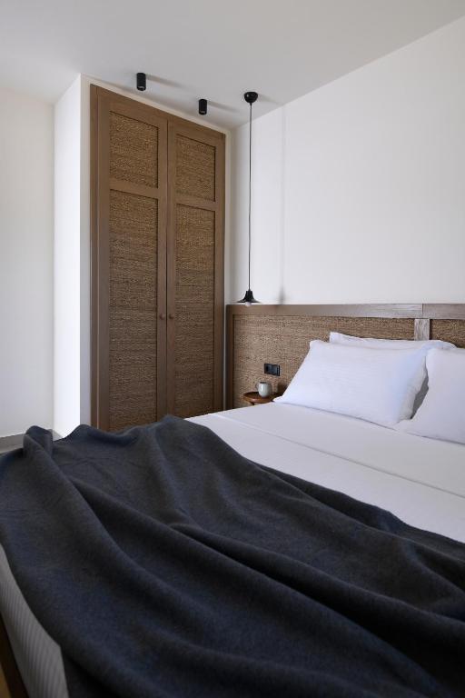 Elies Aesthetic Living - 9