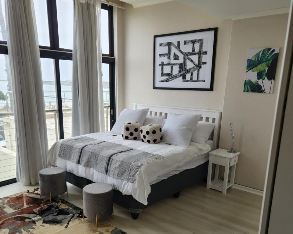 13 at Santos - Image 12