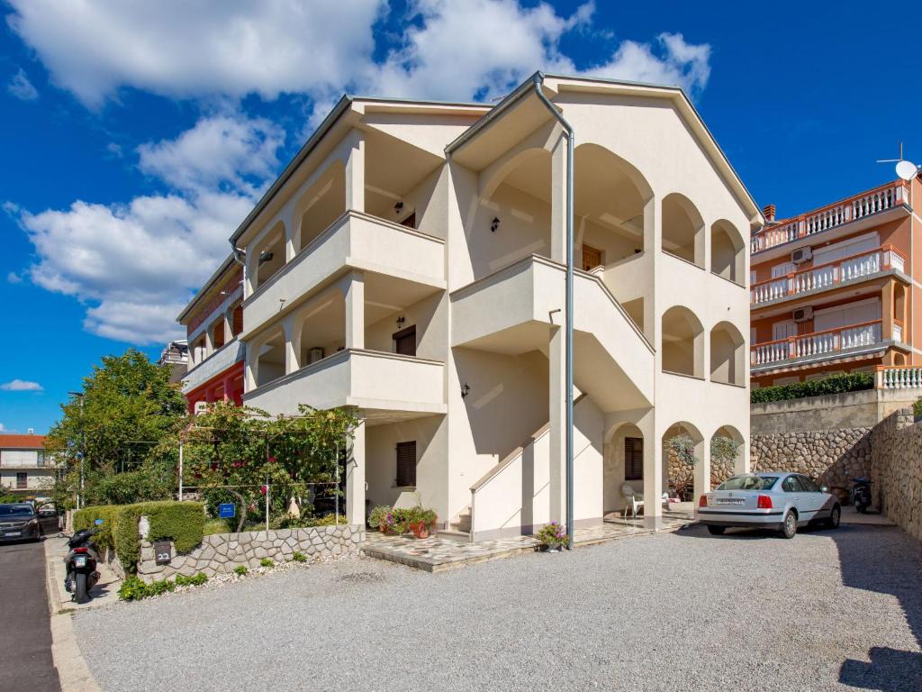 Budova, v ktorej sa apartmán nachádza