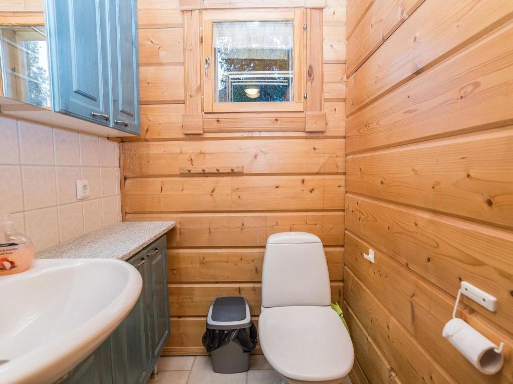 Koupelna v ubytování Holiday Home Rukannaava 1a - 2 by Interhome