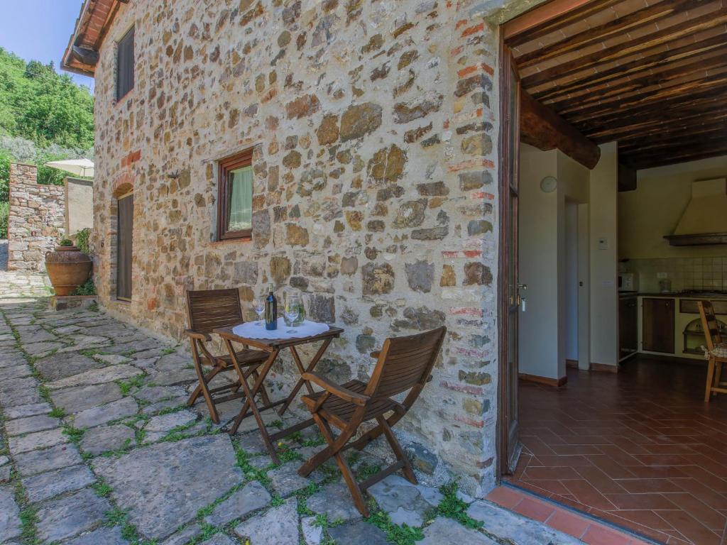 Patio alebo iná vonkajšia časť ubytovania Apartment Gli Orci by Interhome