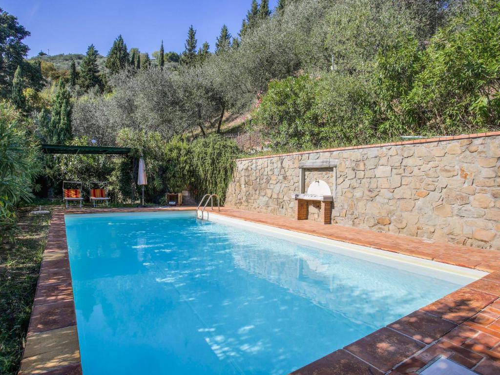 Bazén v ubytovaní Holiday Home Iacopo by Interhome alebo v jeho blízkosti