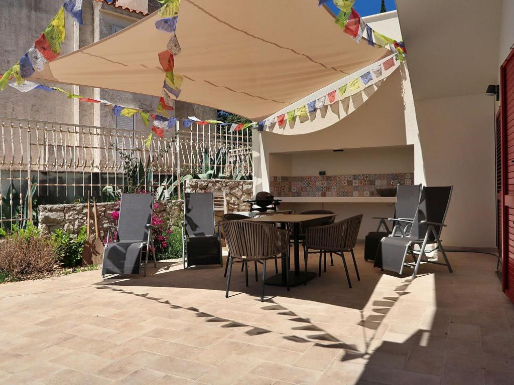 Balkón nebo terasa v ubytování Apartment Viva-by the sea-garden & terraces by Interhome