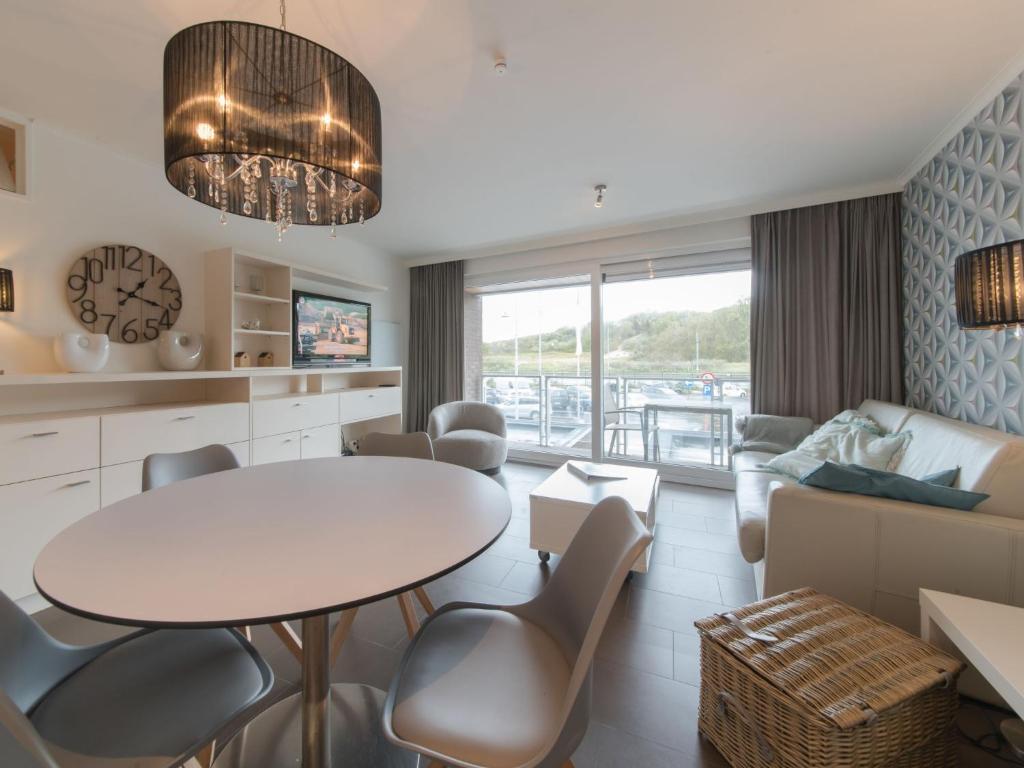Posezení v ubytování Apartment Sea Breeze by Interhome