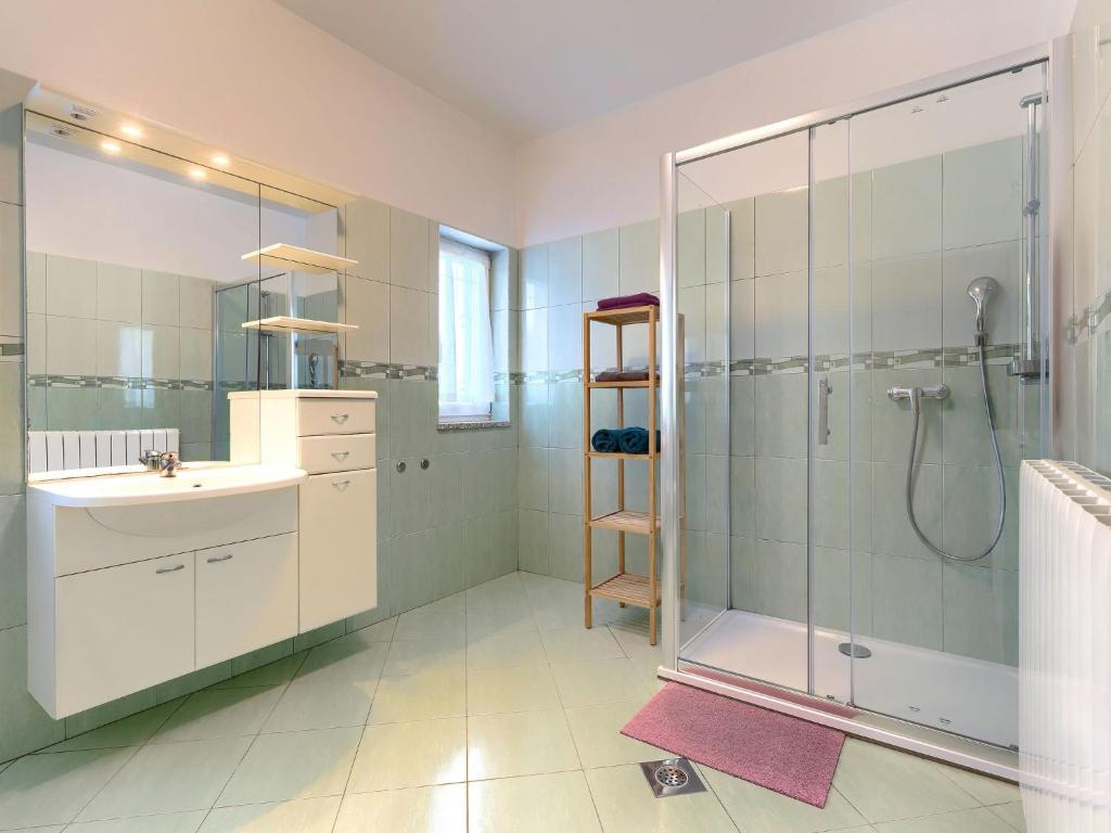 Koupelna v ubytování Holiday Home Melian by Interhome