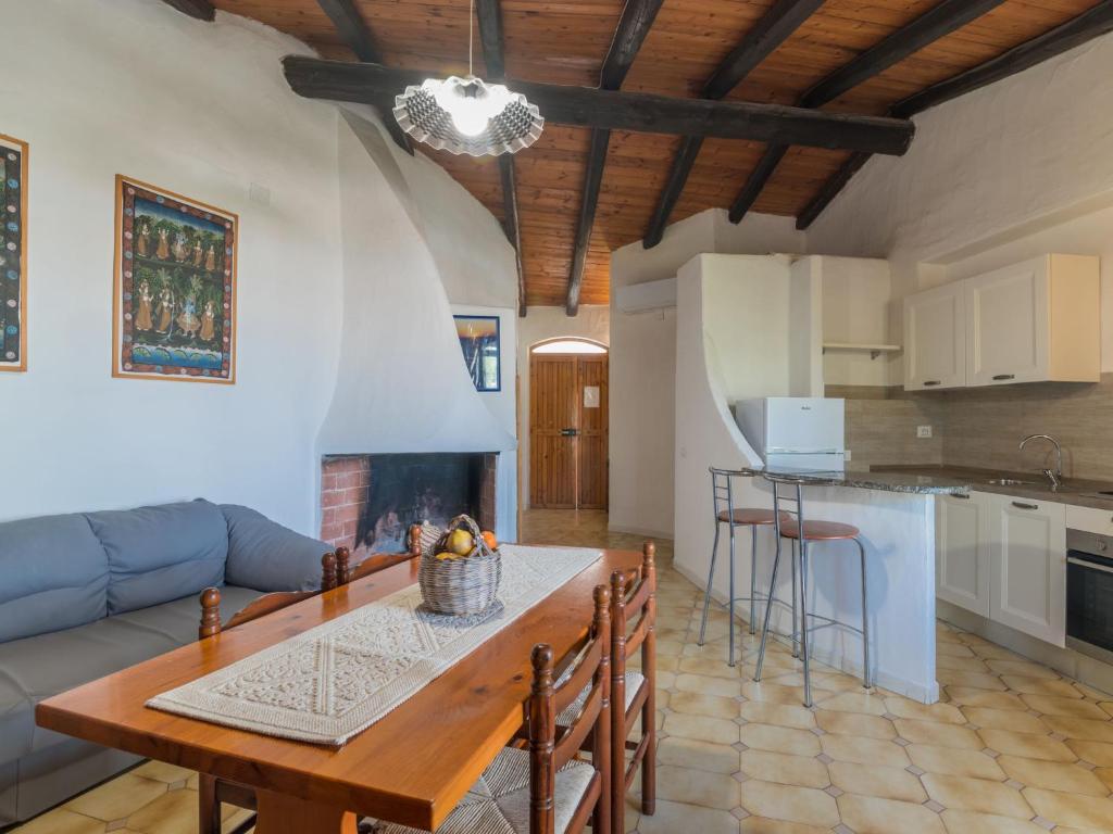 Kuchyňa alebo kuchynka v ubytovaní Holiday Home A 2 by Interhome