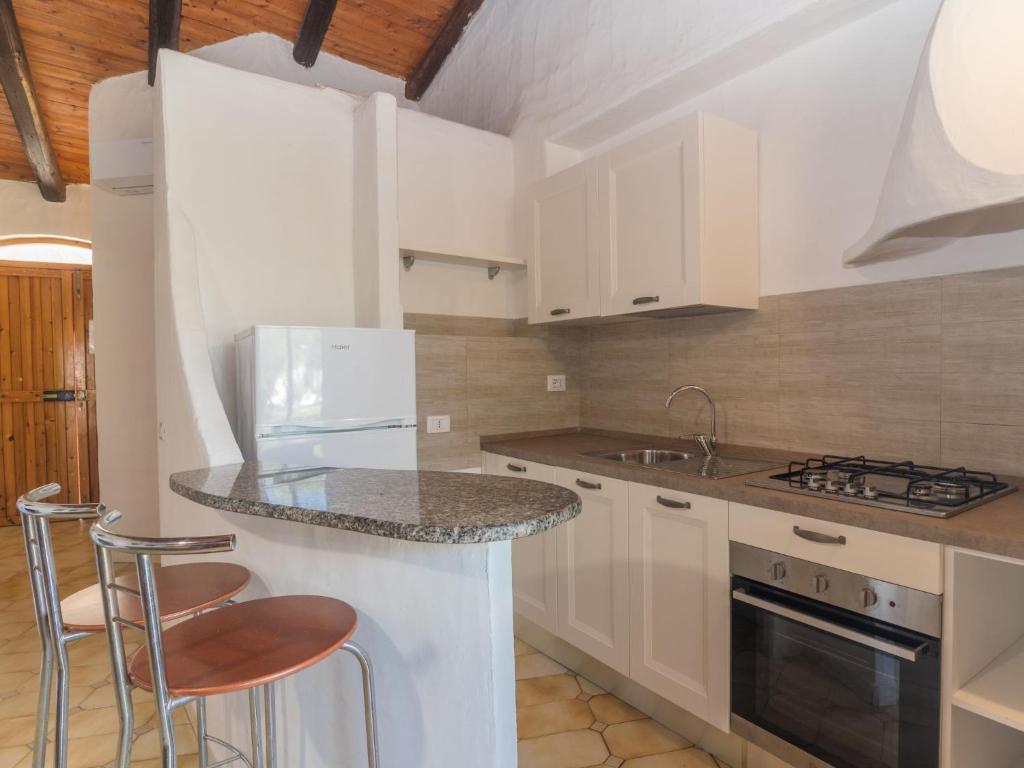 Kuchyňa alebo kuchynka v ubytovaní Holiday Home A 2 by Interhome
