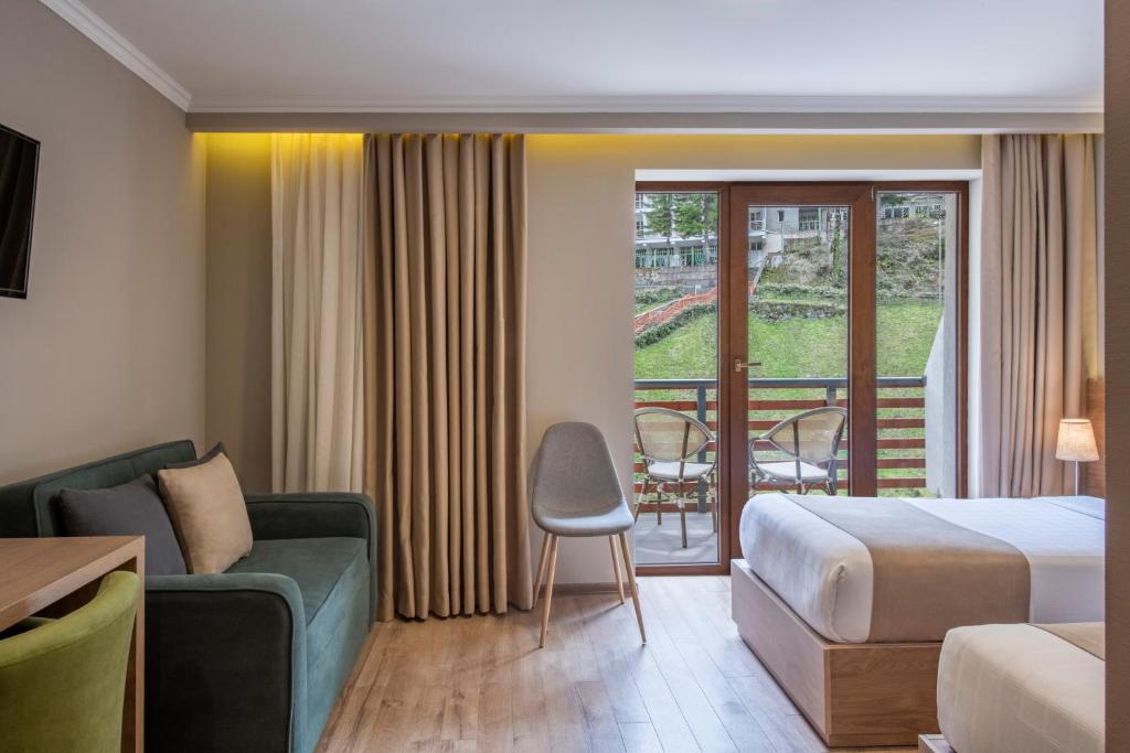 Sairme Hotels & Resorts - Dreifachzimmer Mit Flussblick