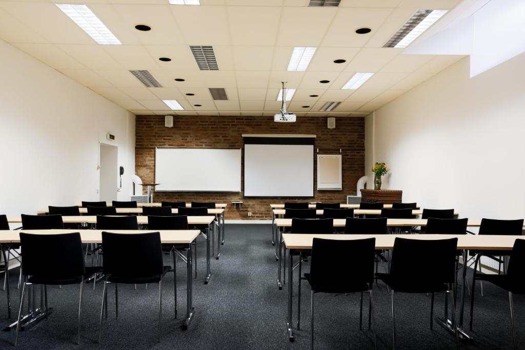 Konferenční prostory v ubytování Home Hotel Cardinal
